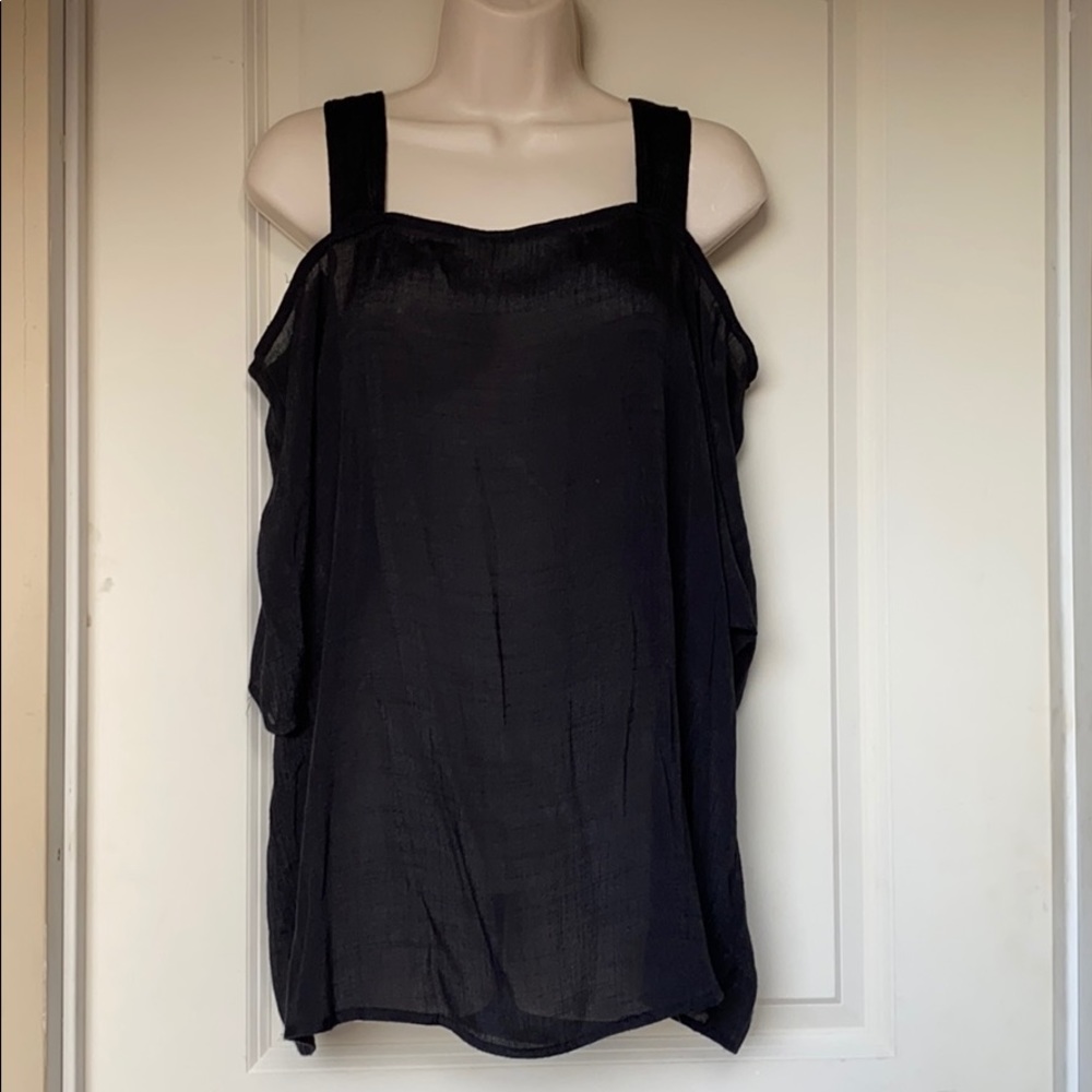 Silence + Noise black open shoulder top L